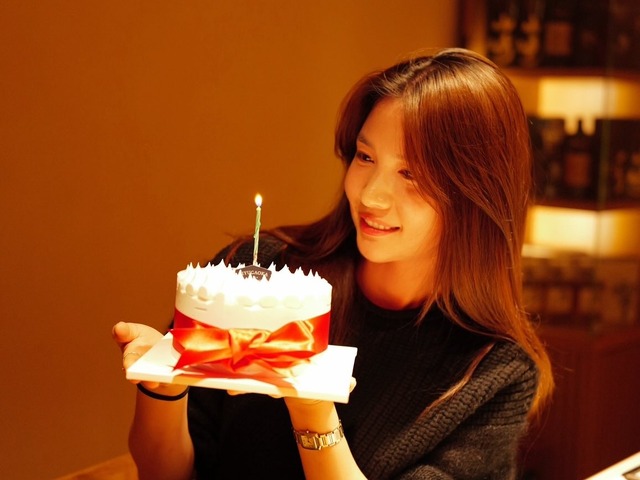 俳優ナムグン・ミン、11歳年下妻の誕生日に“愛のメッセージ”「ロマンチックそのもの」【PHOTO】