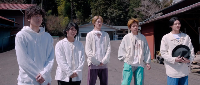 「人間標本」©2025 Amazon Content Services LLC or its Affiliates.