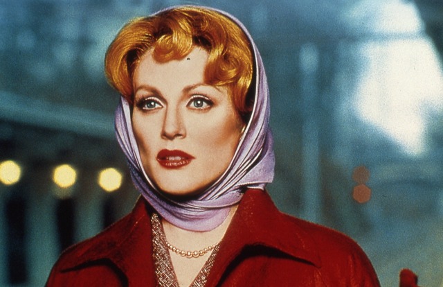 『エデンより彼方に』©2002 FOCUS FEATURES,LLC.ALL RIGHTS RESERVED.