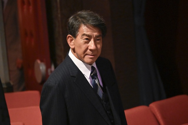 「もしもこの世が舞台なら、楽屋はどこにあるのだろう」9話(c)フジテレビ