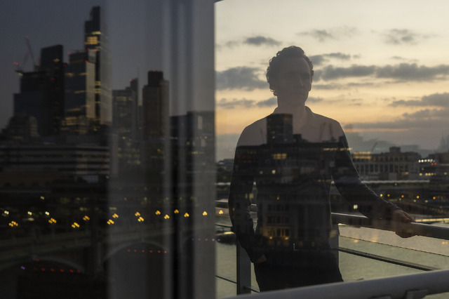 「ナイト・マネジャー」シーズン2　© Amazon MGM Studios