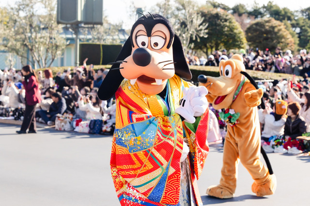 ディズニー、和服姿のミッキー＆ミニーが新年のごあいさつ！新アンバサダー就任のお披露目もサプライズで