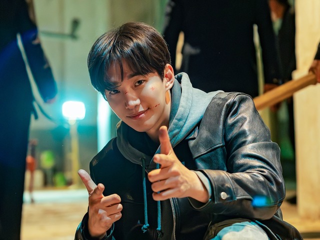 2PMジュノが10キロ増量で挑んだ『CASHERO』、ついにグローバル1位の快挙！【未公開スチール】