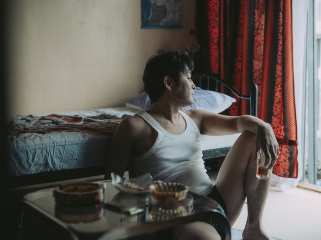 『架空の犬と嘘をつく猫』©2025 映画「架空の犬と嘘をつく猫」製作委員会