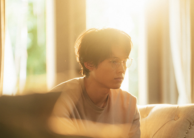 松村北斗『ファーストキス　1ST KISS』🄫2025「1ST KISS」製作委員会