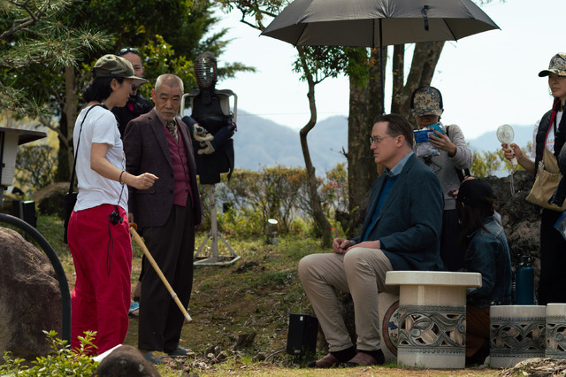 『レンタル・ファミリー』©2025 Searchlight Pictures. All Rights Reserved.　　