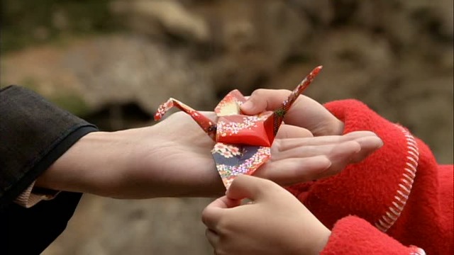 「SK-II」／TVCM「発見～クリアな素肌の秘密～」