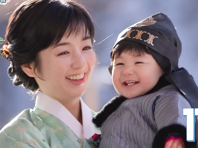 俳優シム・ヒョンタクの愛息ハルくん、1歳の誕生日の様子は？サヤさん＆日本の祖父母も総出動！