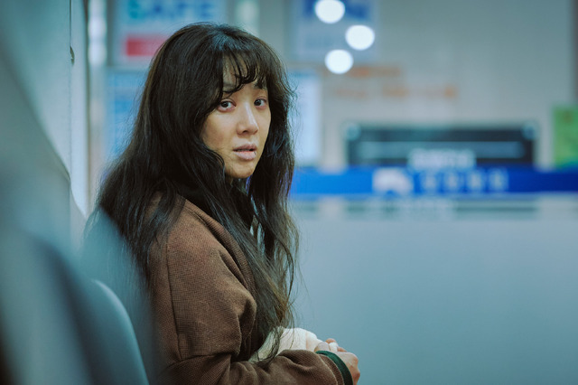 『白い車に乗った女』© 2025 SLL. & B.A. ENTERTAINMENT & BY4M STUDIO CO., Ltd.