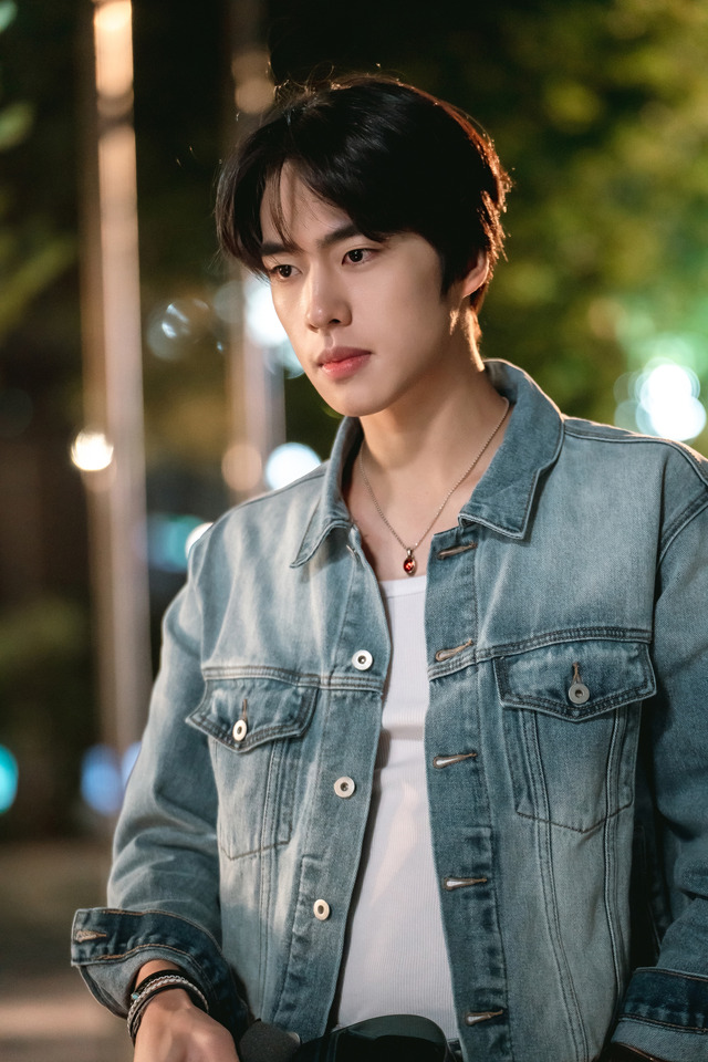 「Missホンは潜入調査中」© STUDIO DRAGON CORPORATION