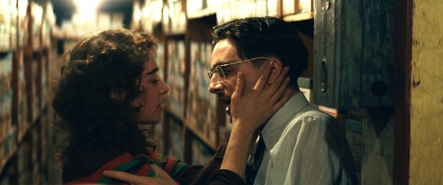 『マーティ・シュプリーム 世界をつかめ』© 2025 ITTF Rights LLC. All Rights