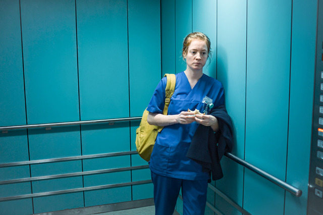 『ナースコール』© 2025 Zodiac Pictures Ltd / MMC Zodiac GmbH