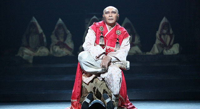 『シレンとラギ』-(C) 2013ヴィレッヂ・劇団☆新感線