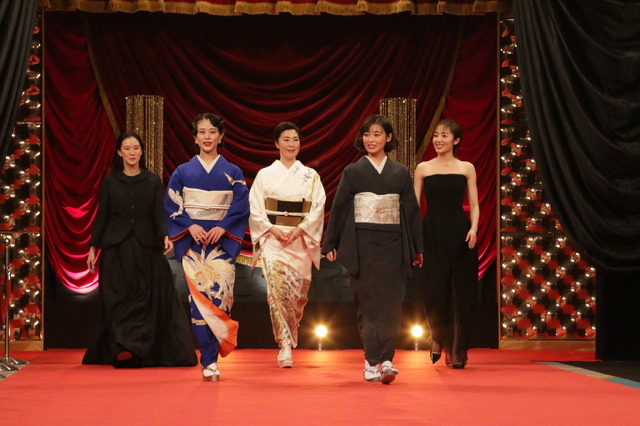 第49回日本アカデミー賞レッドカーペット ©日本アカデミー賞協会