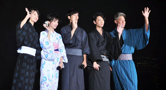 松坂桃李＆綾野剛＆剛力彩芽＆濱田龍臣＆鈴木亮平／映画『ガッチャマン』プレミア花火イベント