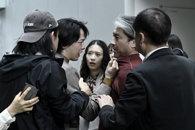 『君のクイズ』©2026映画『君のクイズ』製作委員会