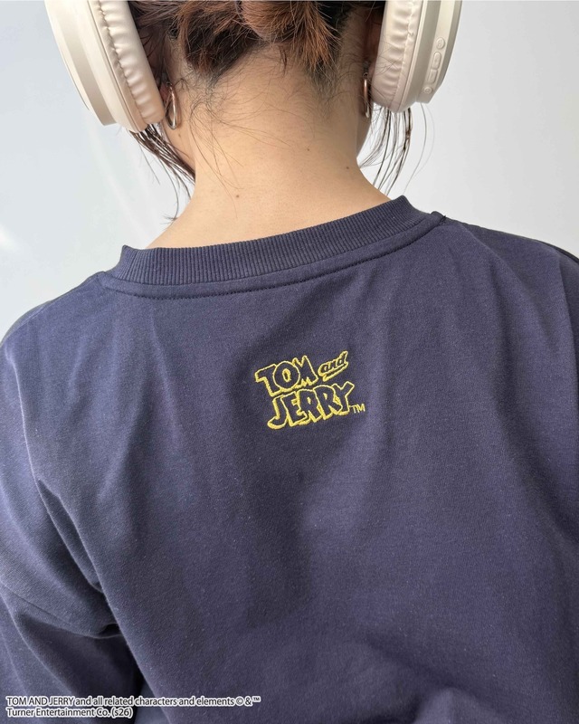 アクリルキーホルダー付　トムとジェリーTシャツ　￥2,450（税込価格 ￥2,695)