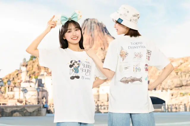 カチューシャ、Tシャツ　東京ディズニーシー25周年“スパークリング・ジュビリー”©Disney ©Disney/Pixar