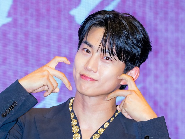 2PMテギョン、非公開の結婚式で盗撮被害に…それでも揺るがず“次回作の配信待ち”