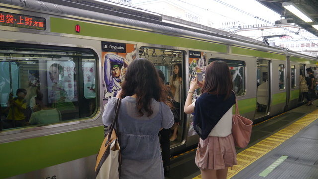 ジョジョ立ちでホームに立つ人も!?『ジョジョの奇妙な冒険 ASB』ジャックの山手線にファン大興奮