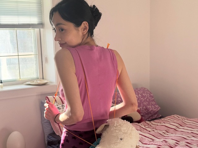 『テプン商事』キム・ミンハ、別人級の体型が話題に！華奢な後ろ姿を写真を公開【PHOTO】