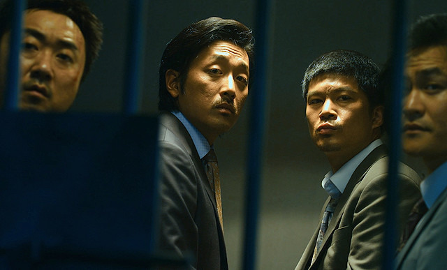 『悪いやつら』-(C) 2012 SHOWBOX/MEDIAPLEX AND PALETTE PICTURES ALL RIGHTS RESERVED.