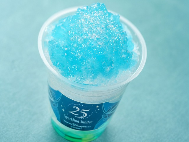 夏にぴったりのメニュー©Disney