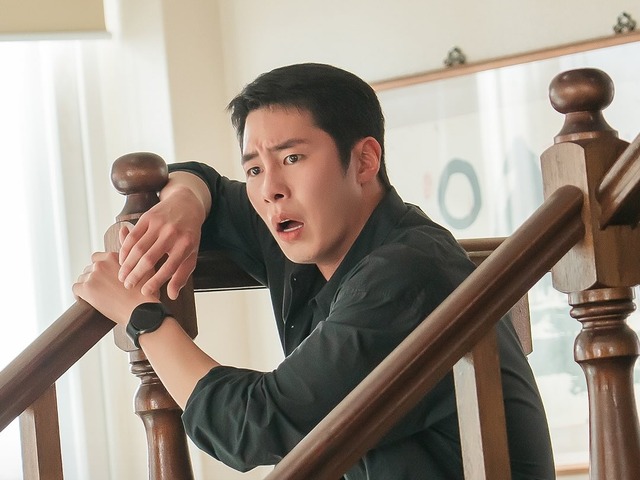 イ・ジェウクの“ギャップ演技”に爆笑！『孤島のエリートドクター』が好前作超えの視聴率で好スタート