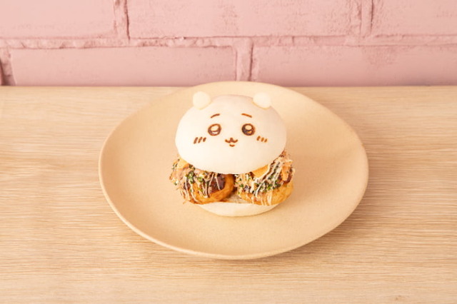 【大阪限定】ちいかわたこせんバーガー／「ちいかわベーカリー OSAKA」©nagano