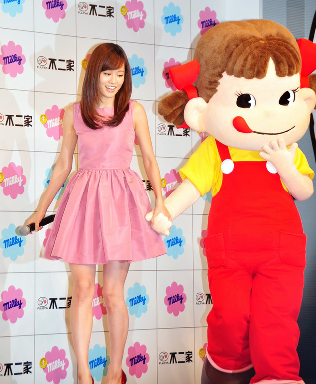 前田敦子＆ペコちゃん／不二家TVCM発表会