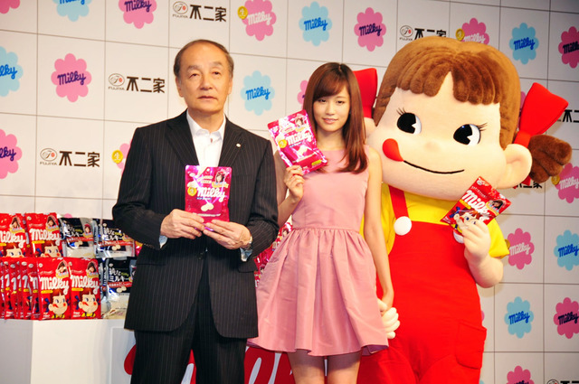 前田敦子＆ペコちゃん／不二家TVCM発表会