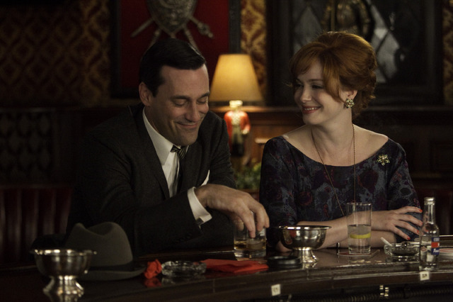 「MAD MEN マッドメン」シーズン5に見る60年代ファッション -(C) 2012 Lions Gate Television Inc., All Rights Reserved.