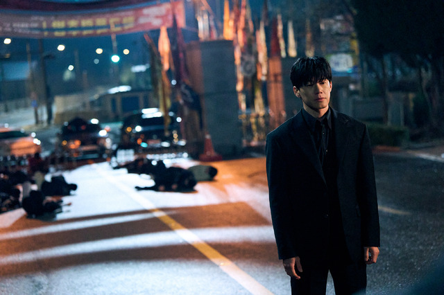「鉄鎚教師」© 2026 Netflix, Inc.