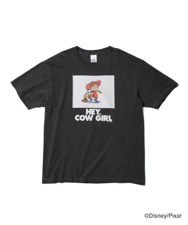 【トイ・ストーリー】ラフスケッチTシャツ：5,720円（税込）※「ジェシー」ver.
