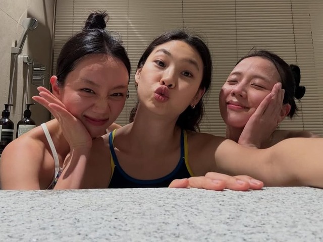 豪華すぎるっ！イ・ヘリ×BLACKPINKジス×チョン・ホヨンの同い年旅行に歓喜【PHOTO】