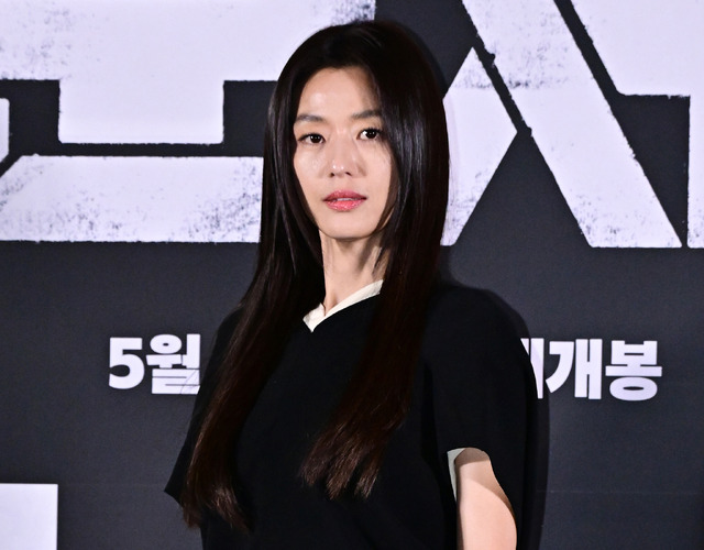 チョン・ジヒョン　写真：Mydaily/アフロ