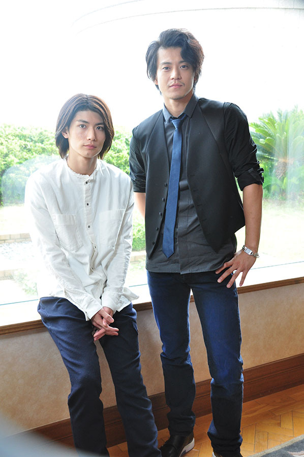 小栗旬＆三浦春馬『キャプテンハーロック』／Photo：Naoki Kurozu