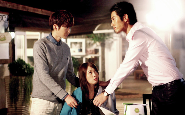 「シンデレラの法則」 -(C) 2012 H＆R CENTURY PICTURES CO.,LTD. All Rights Reserved