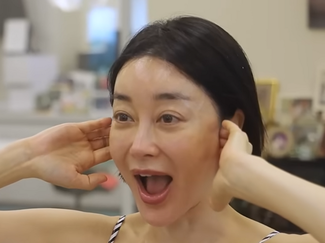 『梨泰院クラス』『二十五、二十一』女優キム・ヘウン、小じわ知らずの「奇跡の美肌」を作る“若返り習慣”が話題！