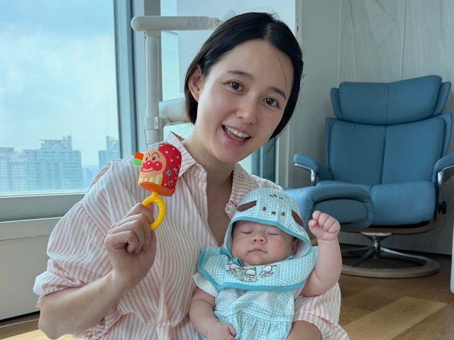 「ヘルパーなしでヨレヨレ…」男児を出産した女優ナム・ボラ、出産後のワンオペ育児を公開！【写真】