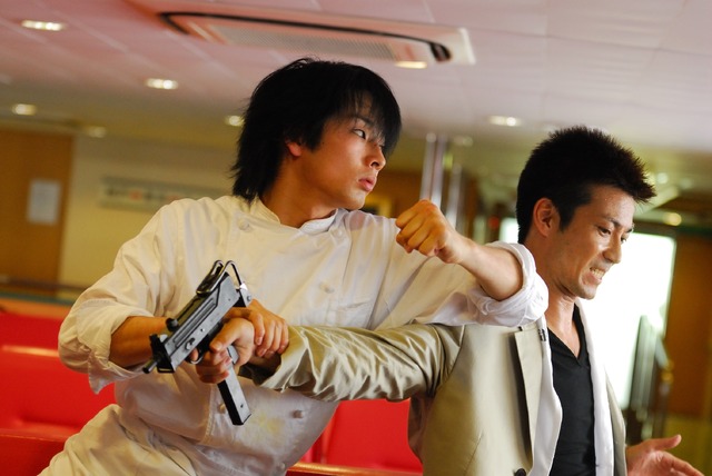 『フィッシュストーリー』©2009「フィッシュストーリー」製作委員会