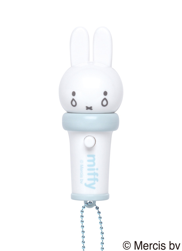 ミッフィー（泣き虫）／Illustrations Dick Bruna © copyright Mercis bv, 1953-2026  www.miffy.com