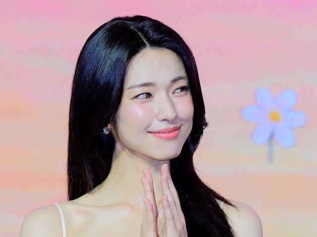 先祖の親日問題で謝罪した女優ハヨン、激動の中でSNSフォロワーは20万人急増＆主演作も世界1位に