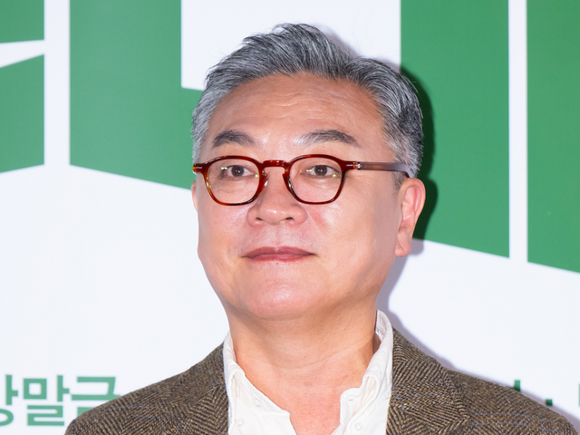 「2度の離婚を経て…」韓ドラの名脇役キム・ウィソン、15年連れ添うパートナーの存在を告白！