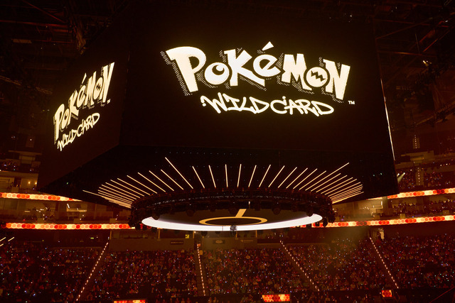 特報放映時の「ポケモンWCS2026」会場のようす