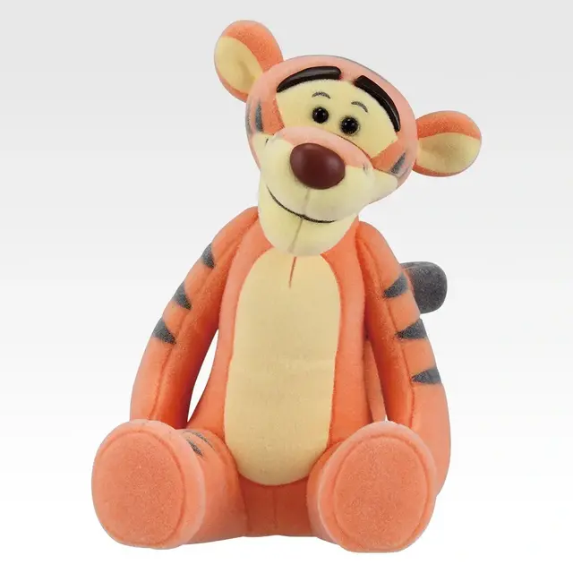 F賞 〈ティガー〉ぬいぐるみ風フロッキーフィギュア／© Disney. Based on the“Winnie the Pooh”works by A.A. Milne and E.H. Shepard.