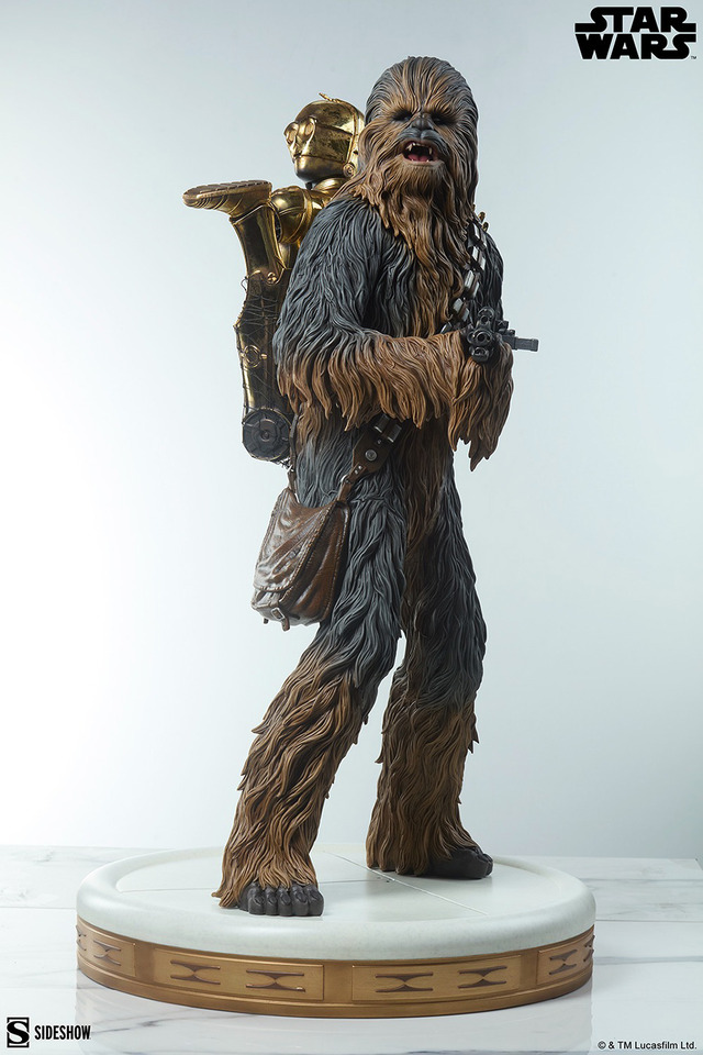 『スター・ウォーズ』 【プレミアム・フォーマット・フィギュア】チューバッカ＆C-3PO／170,000円（税込）