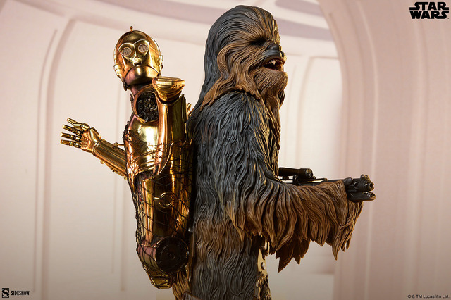 『スター・ウォーズ』 【プレミアム・フォーマット・フィギュア】チューバッカ＆C-3PO／170,000円（税込）