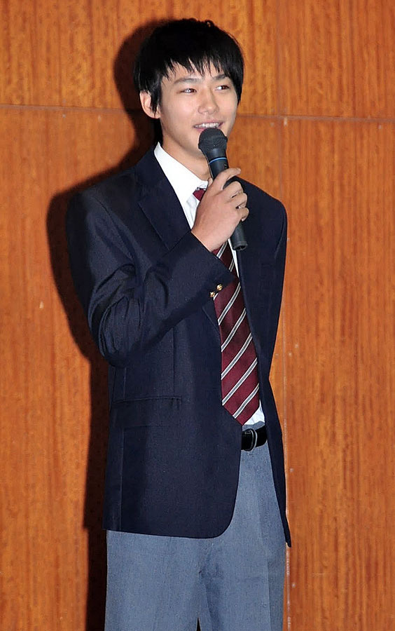 野村周平／『男子高校生の日常』文化祭・後夜祭