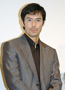 中谷美紀の絶賛にテレながらも「我ながらよく似合ってた」。